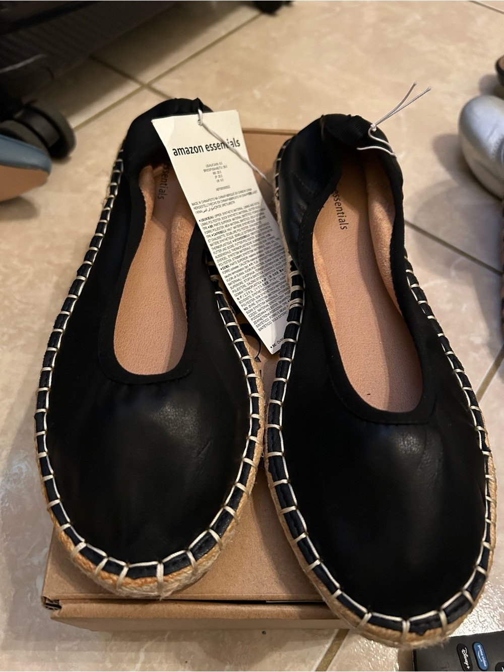 Amazon Essentials Black Espadrille Flats with Jute Trim